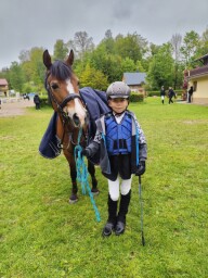 498119102_1253422576784335_4408826756984295977_n